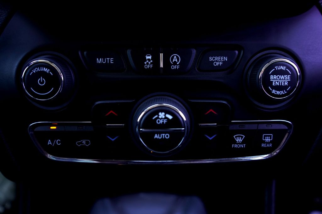 Used Car 2019 Jeep Cherokee  Limited For Sale Under $20,000 In Taylor, Texas