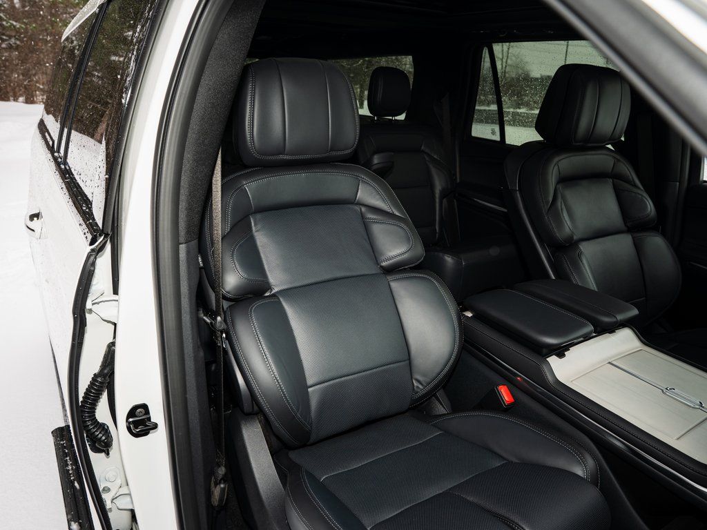 New 2026 White Lincoln Reserve image 41