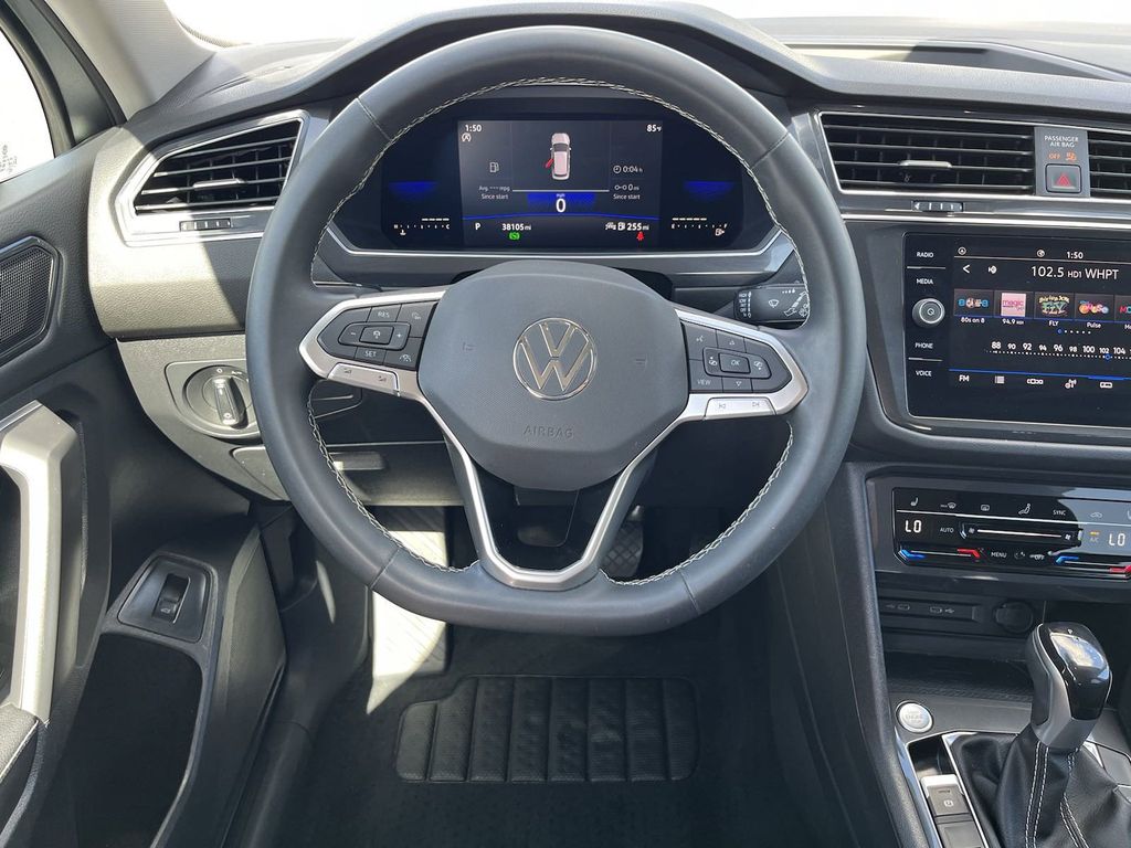 2022 Volkswagen Tiguan 2.0T SE 16