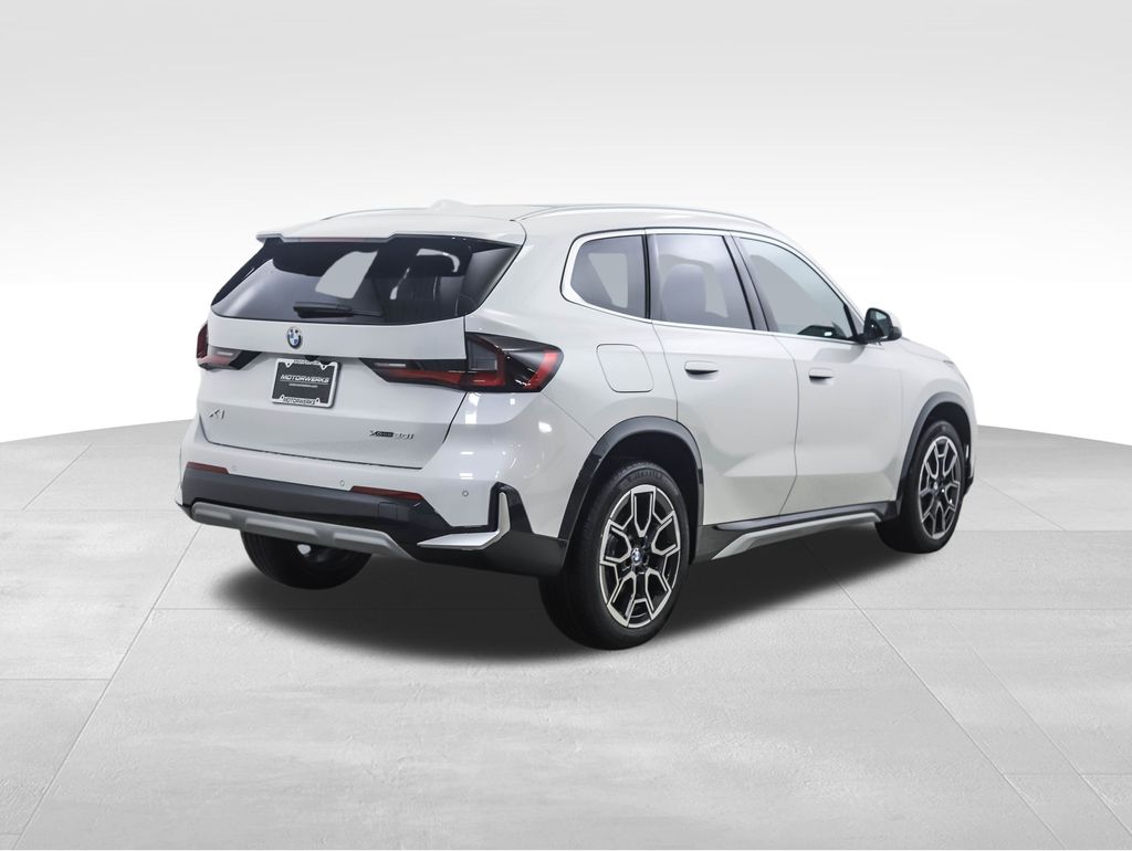 Thumbnail: 2026 BMW X1 - 5