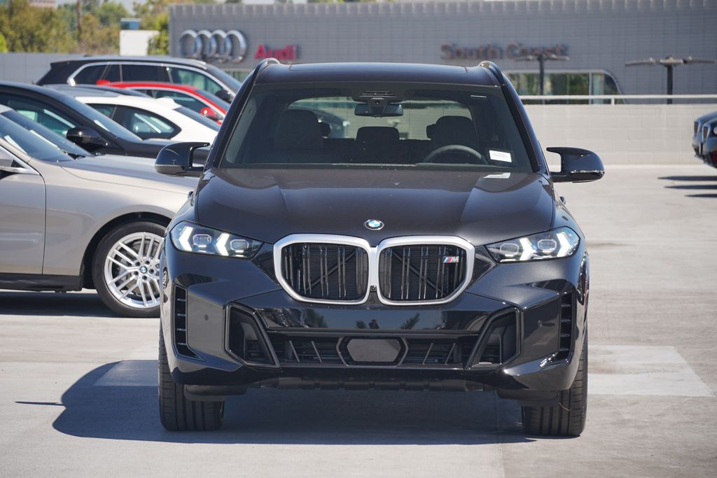 2025 BMW X5 M60i 2