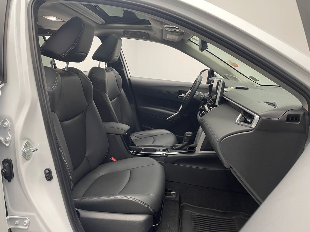 Thumbnail: 2024 Toyota Corolla Cross - 18