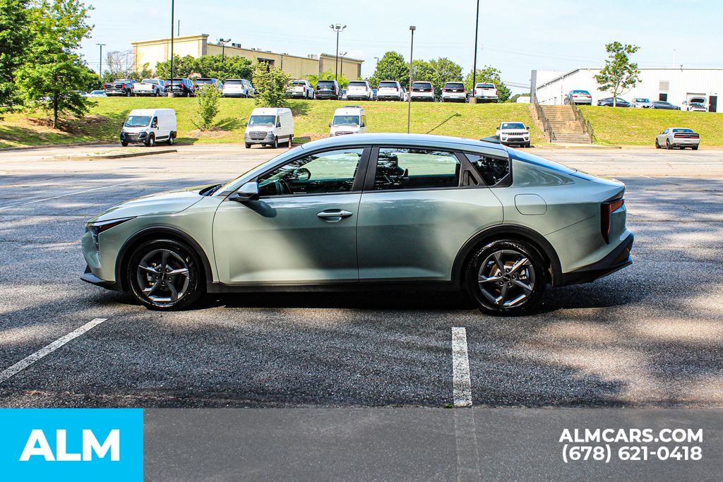 Used 2025 Gray Kia LXS image 7