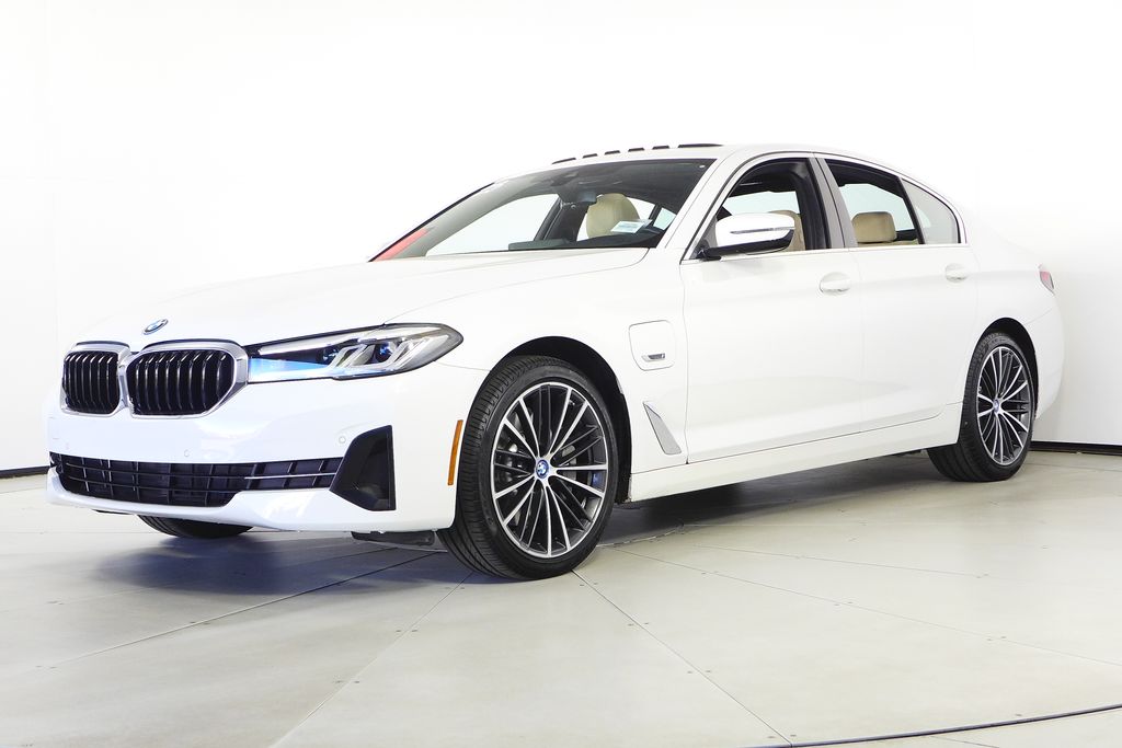 Thumbnail: 2023 BMW 5 Series - 2