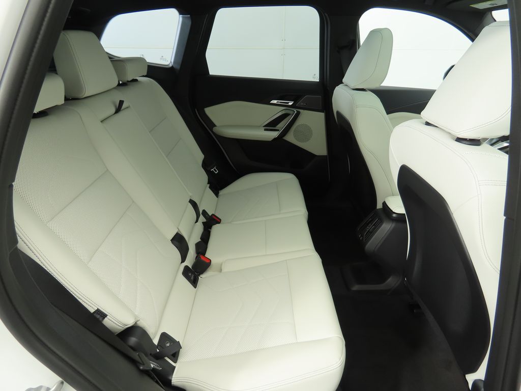 Thumbnail: 2026 BMW X1 - 21