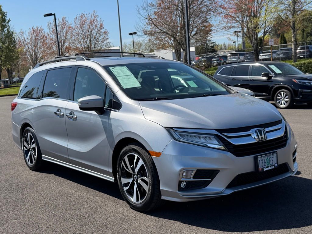 2018 Honda Odyssey Touring Elite FWD