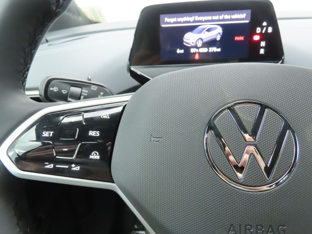 2025 Volkswagen ID.4 Pro S 11