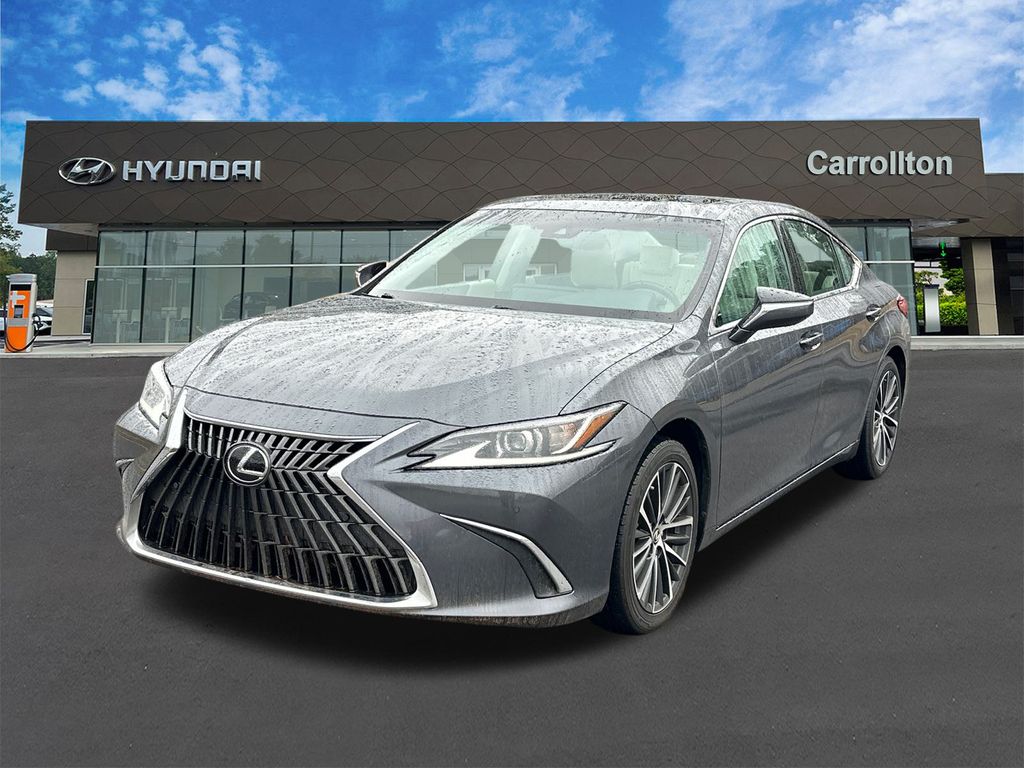 2022 Lexus ES 350's photo