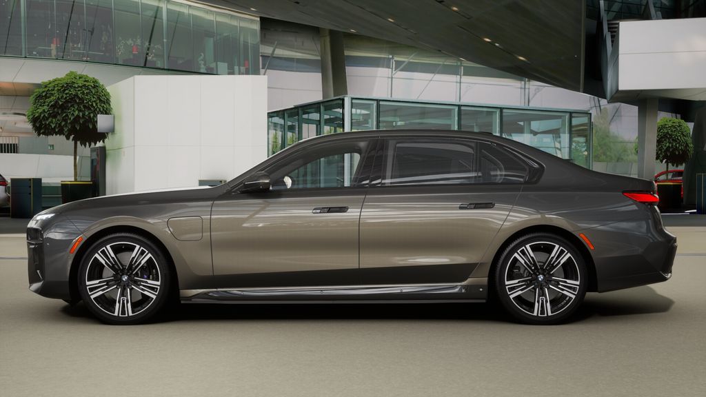 Thumbnail: 2026 BMW 7 Series - 30