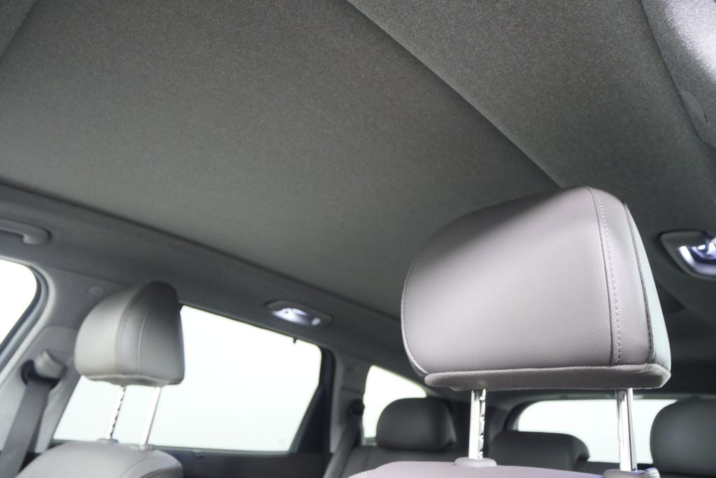 Thumbnail: 2019 Hyundai Santa Fe - 12