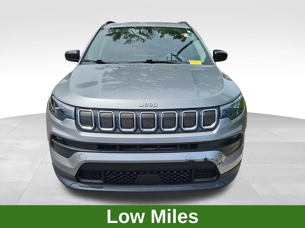2022 Jeep Compass Latitude Lux Silver at Lugoff Nissan