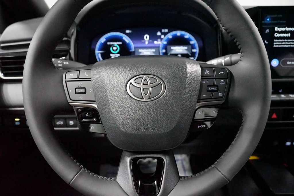 2025 Toyota Camry XSE 12