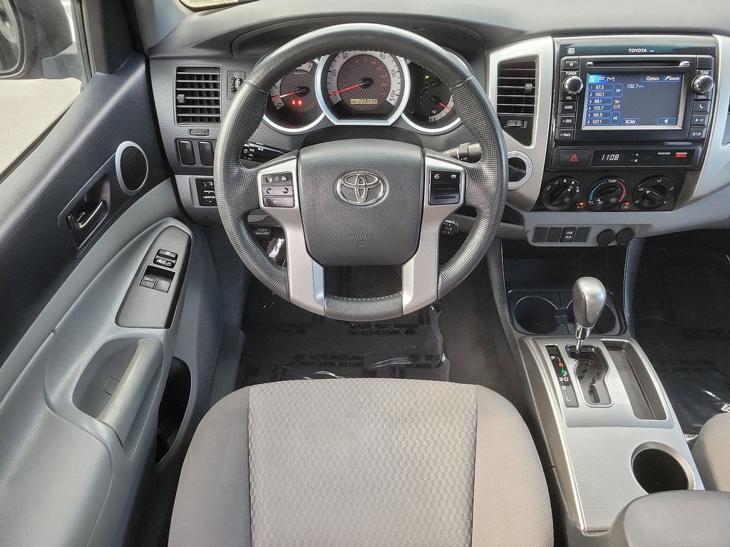 2013 Toyota Tacoma Base 11