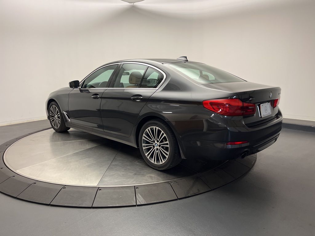 Thumbnail: 2019 BMW 5 Series - 5