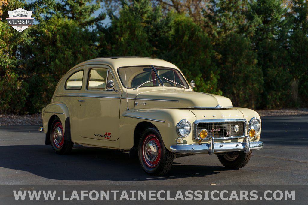 1958 Volvo 2dr Sedan 2