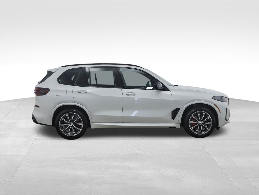 2025 BMW X5 M60i 6