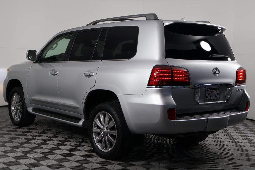 2011 Lexus LX 570 6