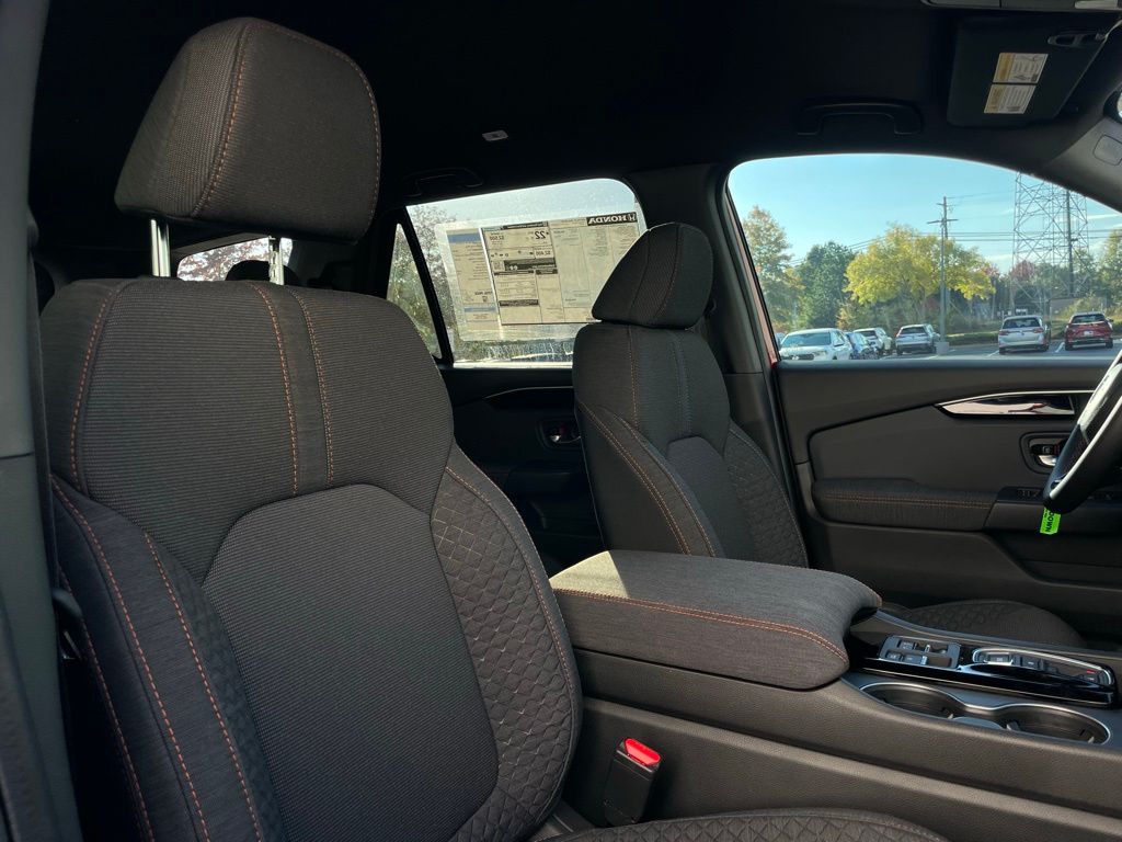 Thumbnail: 2025 Honda Pilot - 31