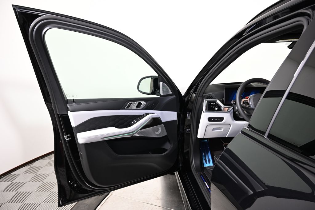 Thumbnail: 2026 BMW X5 - 22