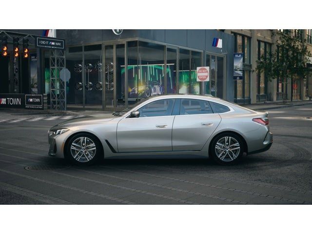 Thumbnail: 2026 BMW 4 Series - 4