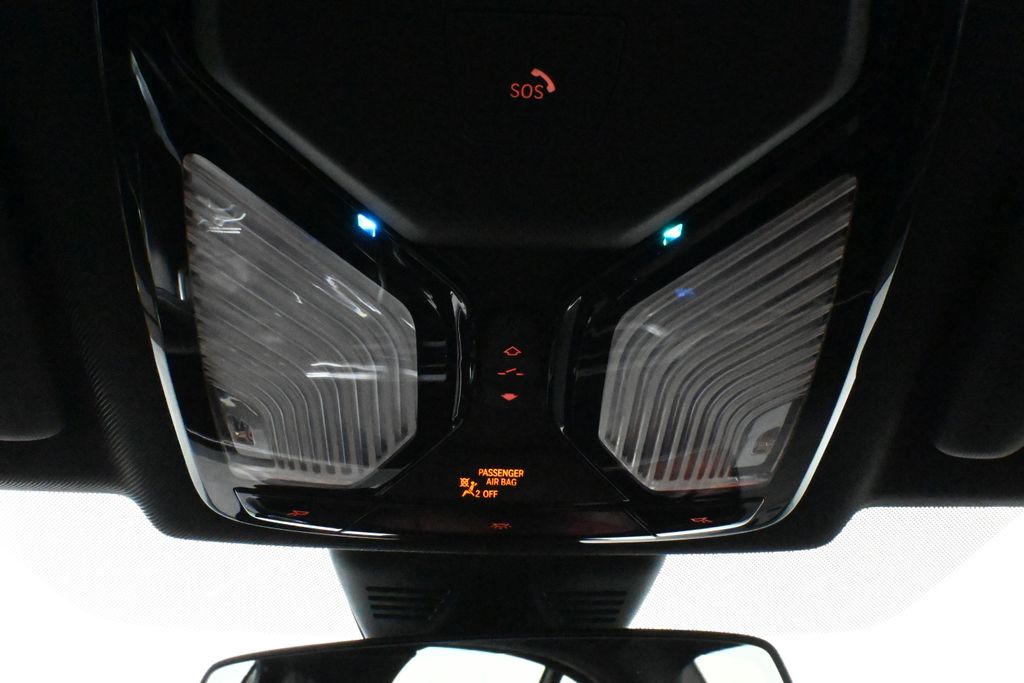 Thumbnail: 2023 BMW 3 Series - 21