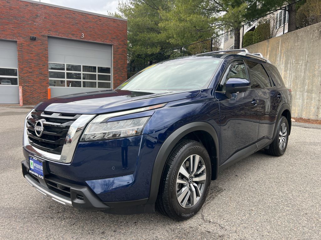 Deep Ocean Blue Pearl 2024 Nissan Pathfinder SL 4WD SUV / Crossover All-Wheel Drive 9-Speed Automatic