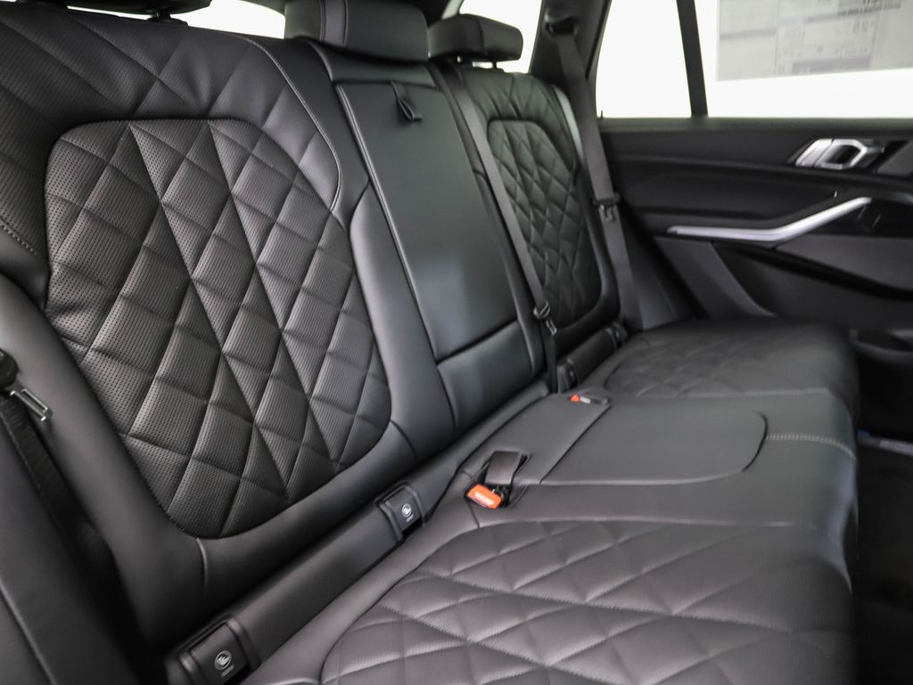 Thumbnail: 2026 BMW X5 - 27
