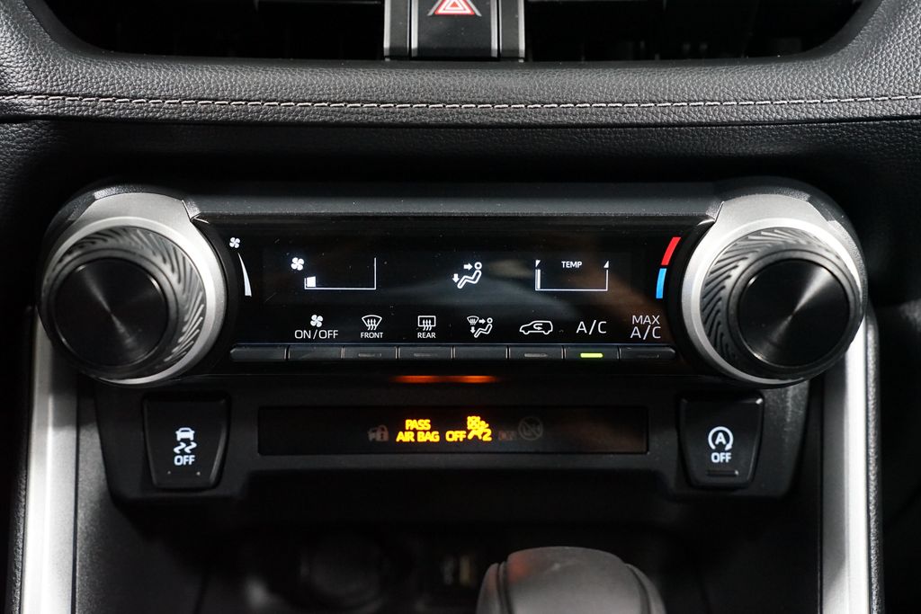 Thumbnail: 2023 Toyota RAV4 - 20