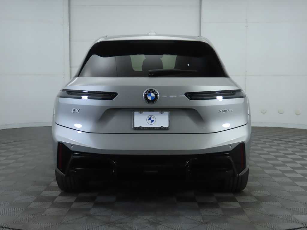 Thumbnail: 2026 BMW iX - 6