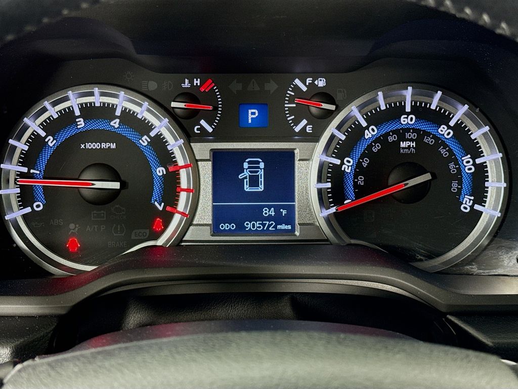 Thumbnail: 2014 Toyota 4Runner - 12