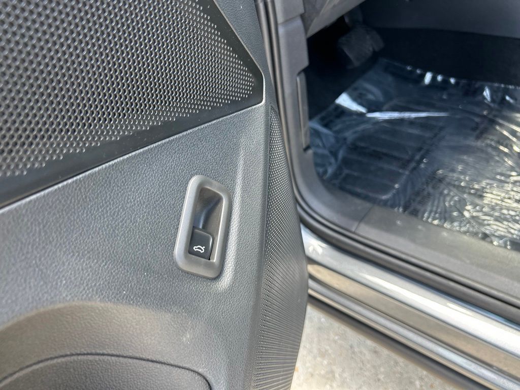 New 2026 Platinum Gray Volkswagen 2.0T SE image 45