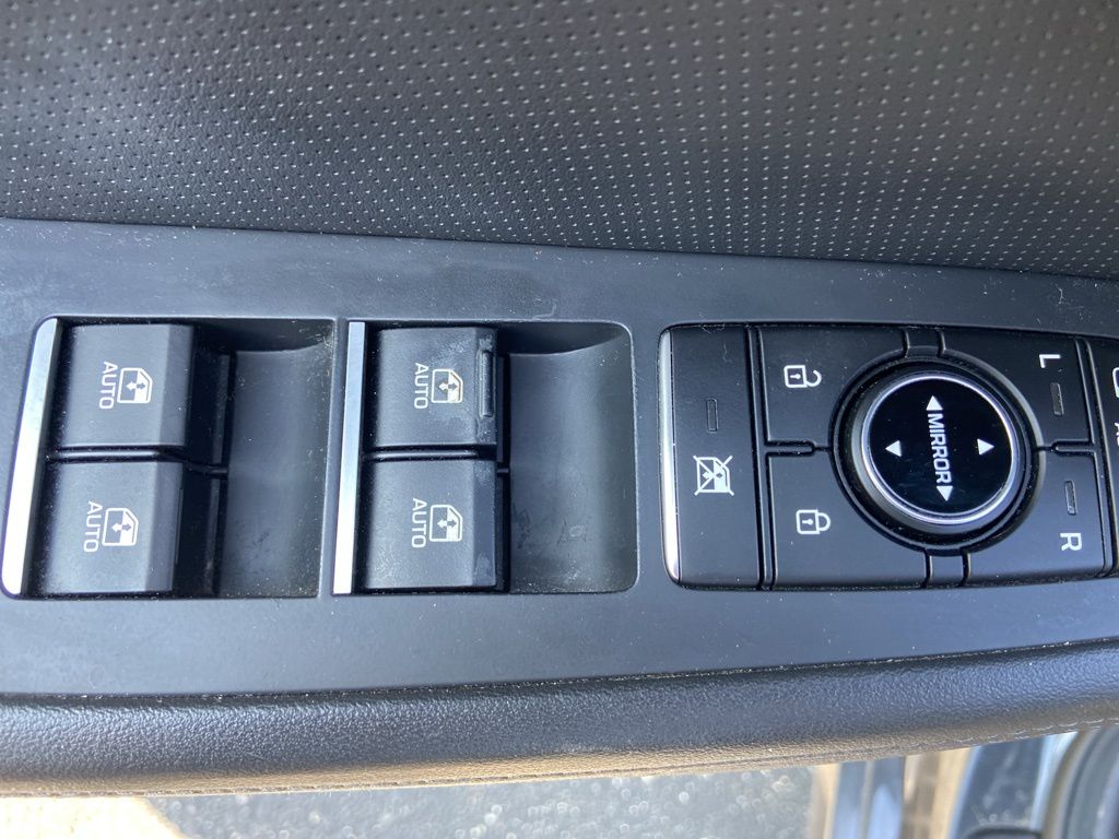 2018 Genesis G80 3.8T 18