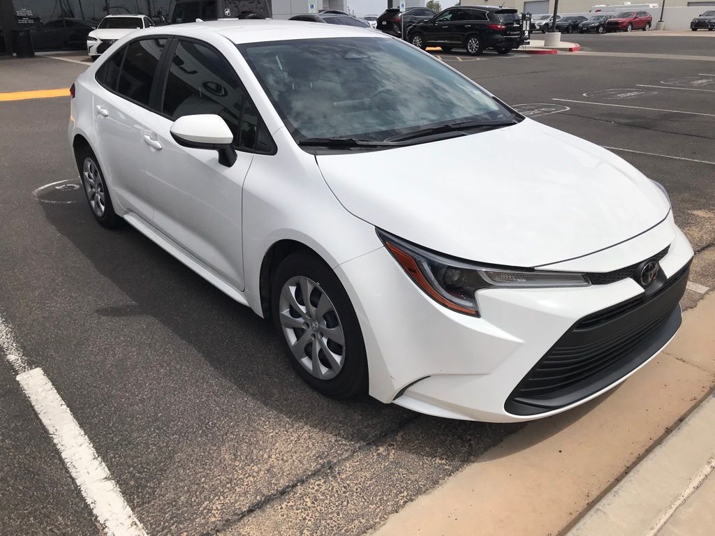 Thumbnail: 2023 Toyota Corolla - 3