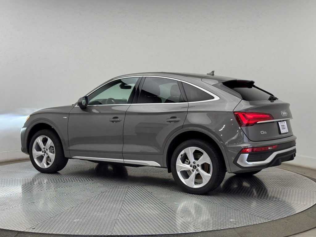 Thumbnail: 2025 Audi Q5 - 6