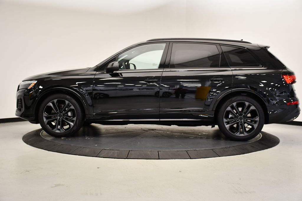 Thumbnail: 2026 Audi Q7 - 2