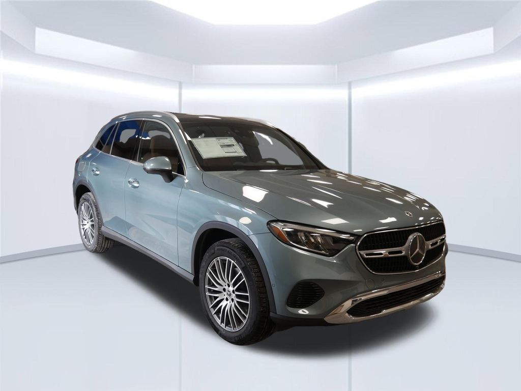 Thumbnail: 2026 Mercedes-Benz GLC - 7