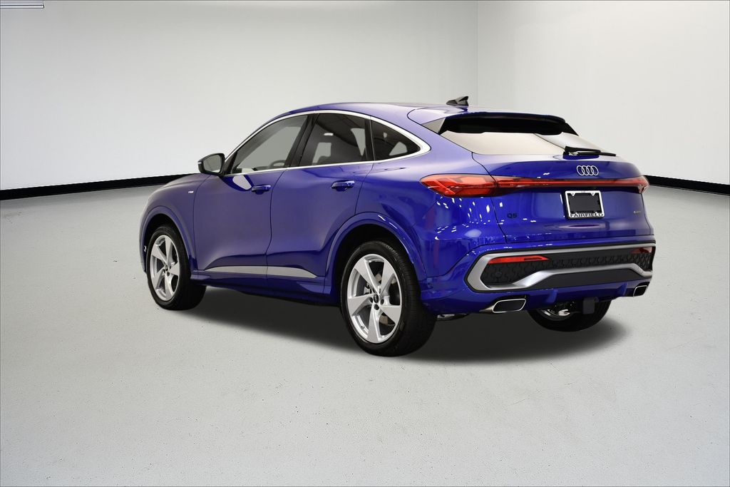 Thumbnail: 2025 Audi Q5 - 3