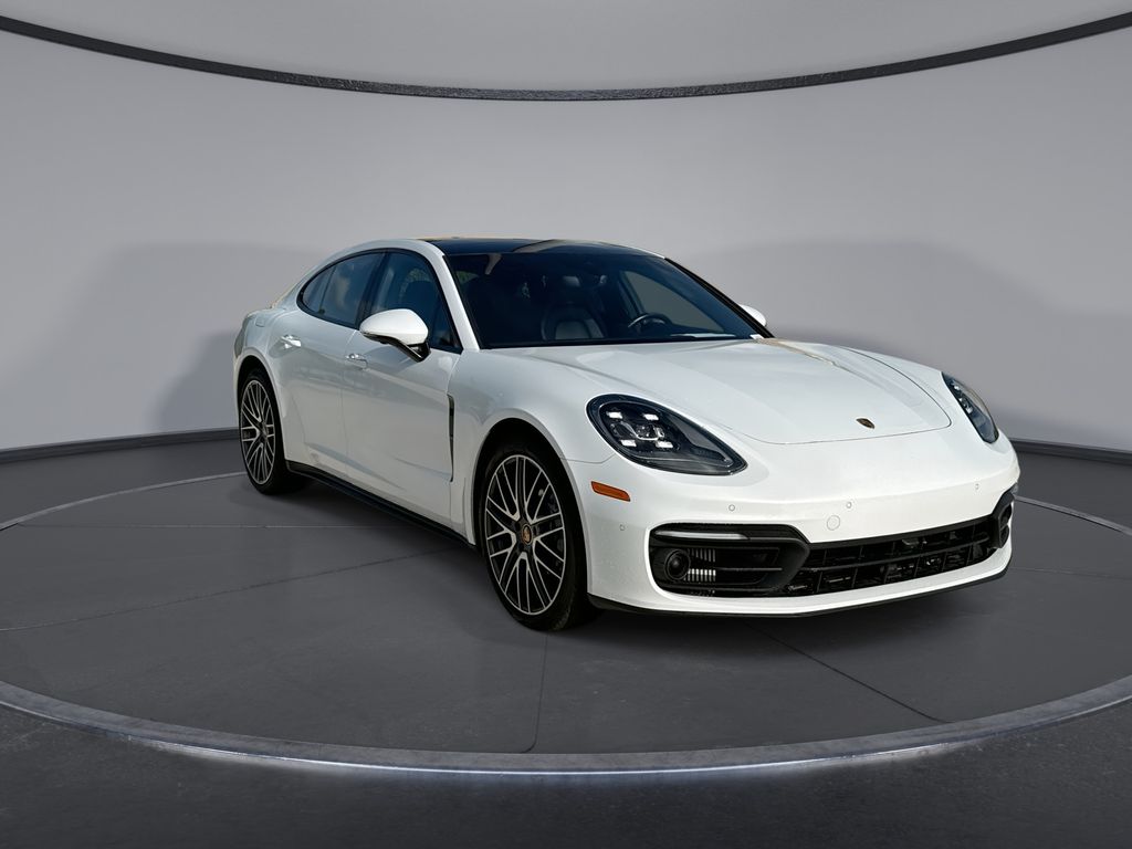 Thumbnail: 2022 Porsche Panamera - 12