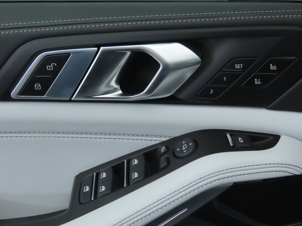 Thumbnail: 2026 BMW X5 - 24