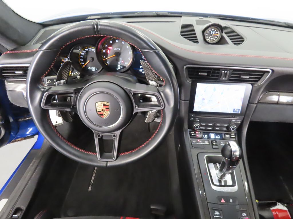 Thumbnail: 2018 Porsche 911 - 14
