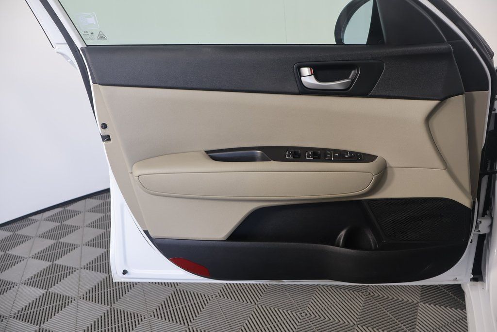 2018 Kia Optima LX 12