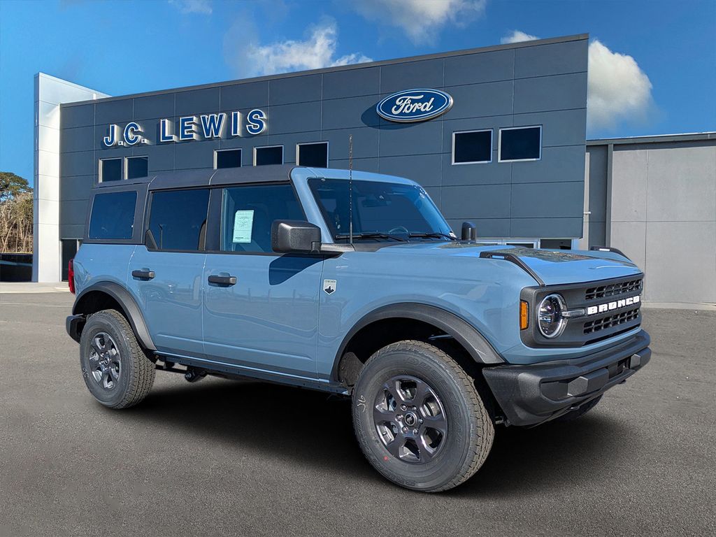 2025 Ford Bronco 4-Door Big Bend's photo