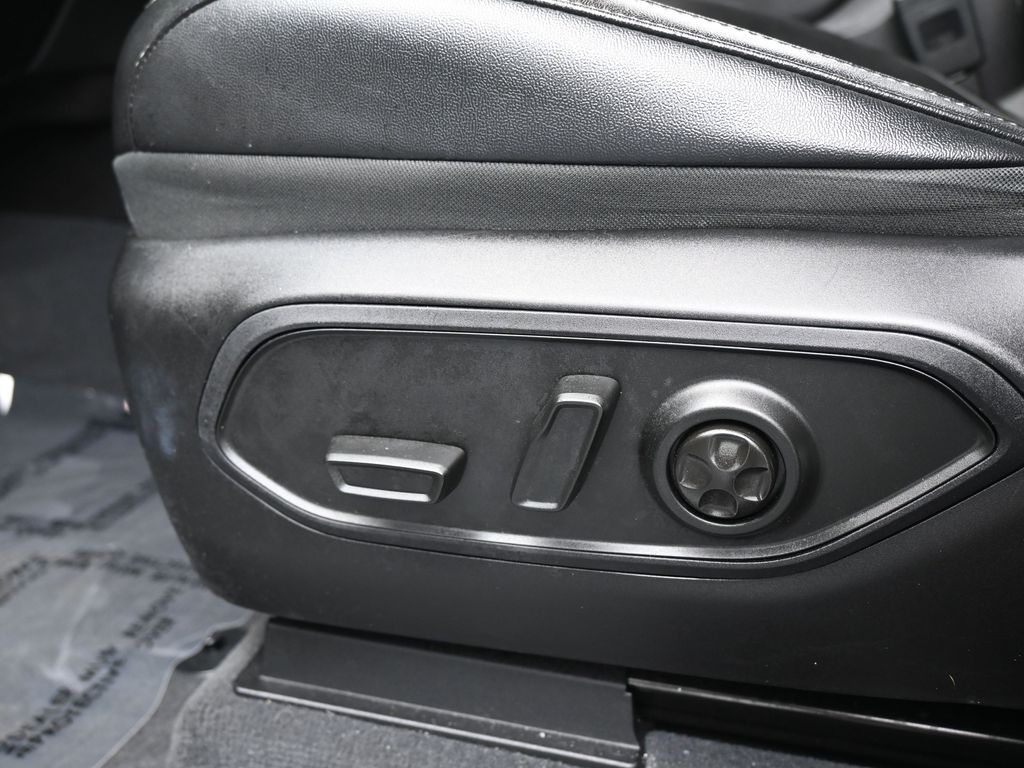 Used 2023 Bright White Clearcoat Jeep Altitude image 12