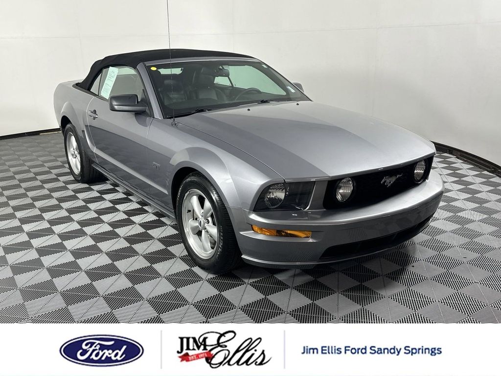 2007 Ford Mustang GT Deluxe 1