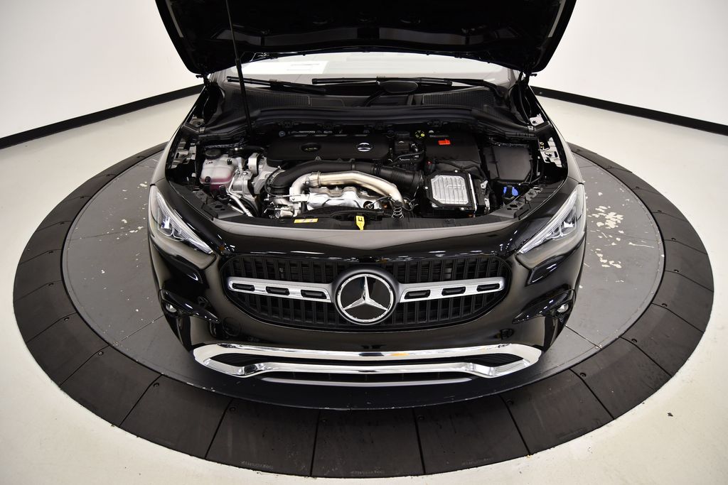 2025 Mercedes-Benz GLA 250 4MATIC 11