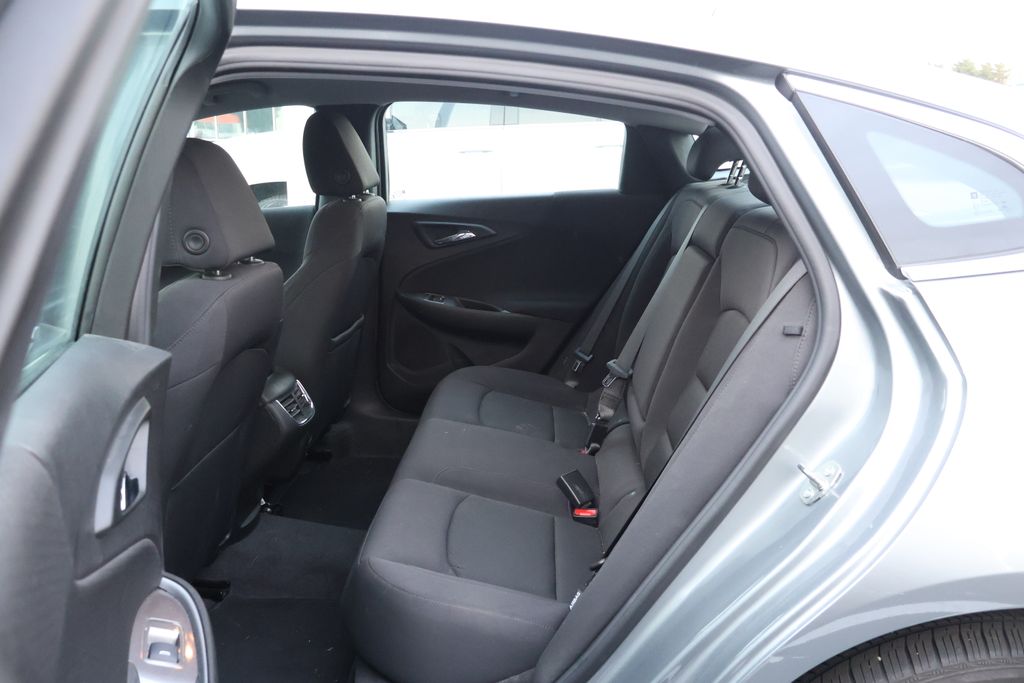 Thumbnail: 2023 Chevrolet Malibu - 30