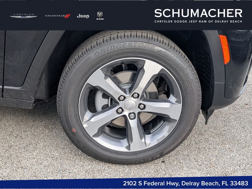 new 2026 Jeep Grand Cherokee car, priced at $46,155