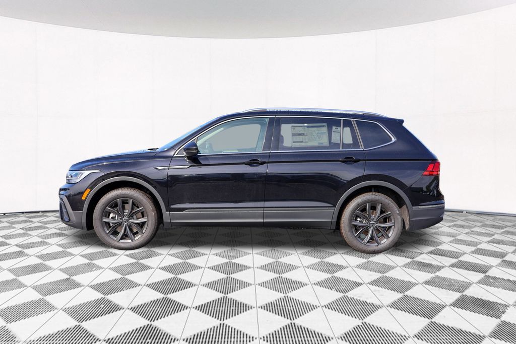 2024 Volkswagen Tiguan 2.0T SE 12