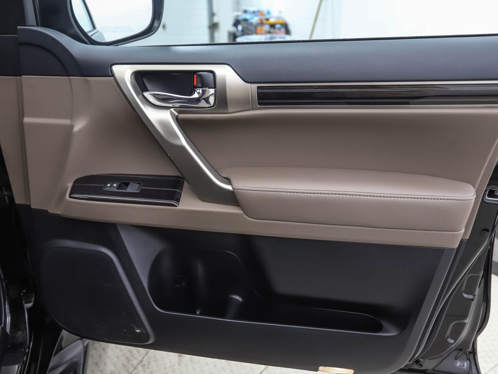 2021 Lexus GX 460 27