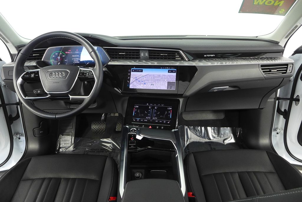 Thumbnail: 2024 Audi Q8 e-tron - 25